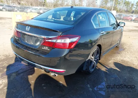 2017 Honda Accord Touring V6 from USA, damaged, VIN 1HGCR3F97HA044160